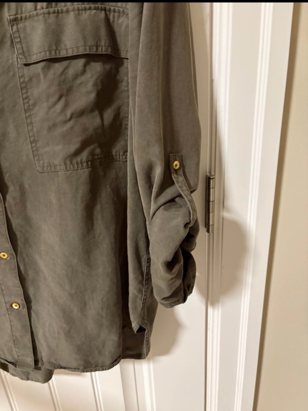 Babaton Utility Shirt- Medium Army Green colour - Picture 5 of 7